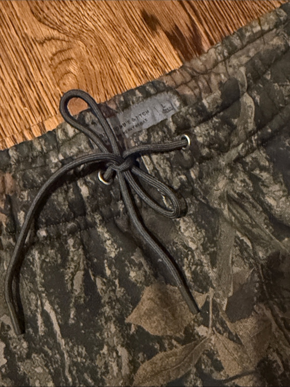 Abercrombie & Fitch tree camo wide leg sweatpants large - Picture 3 of 16
